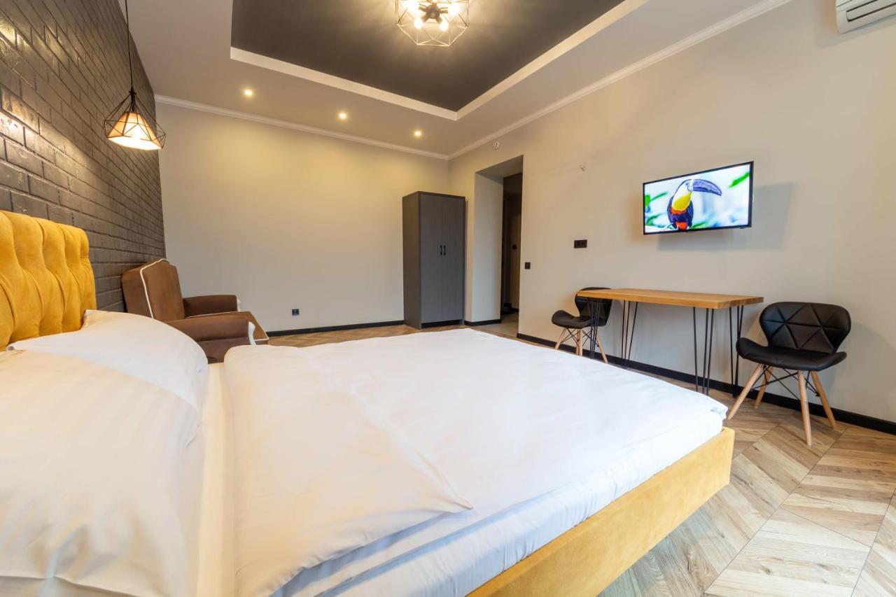Idea Design Apart-Hotel Prorizna Kiev Buitenkant foto