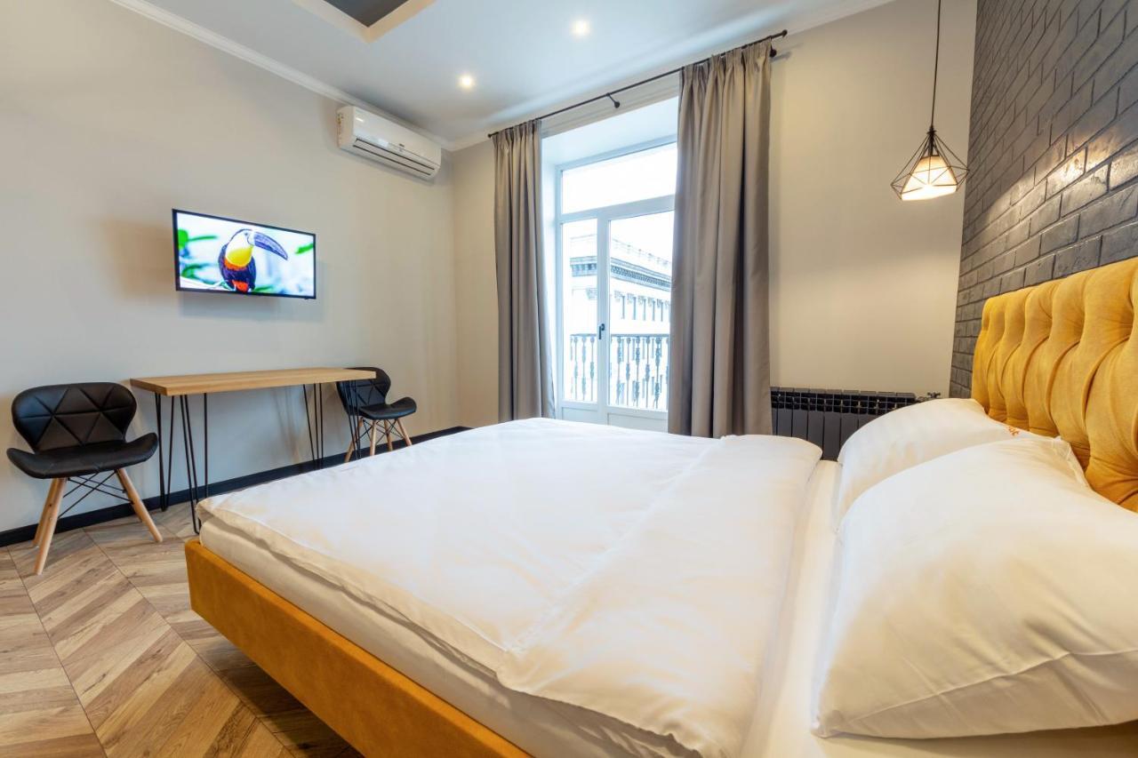 Idea Design Apart-Hotel Prorizna Kiev Buitenkant foto