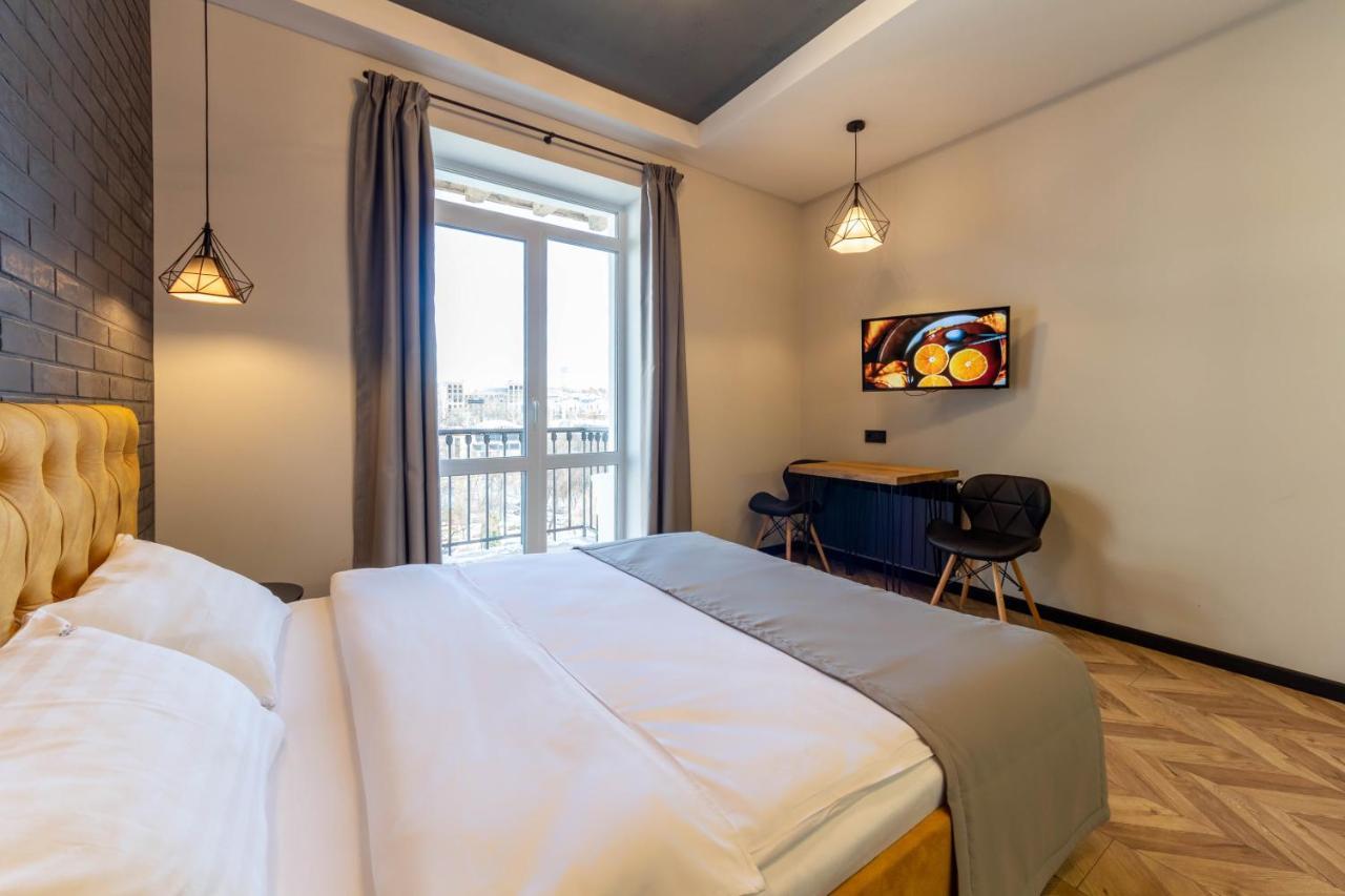 Idea Design Apart-Hotel Prorizna Kiev Buitenkant foto